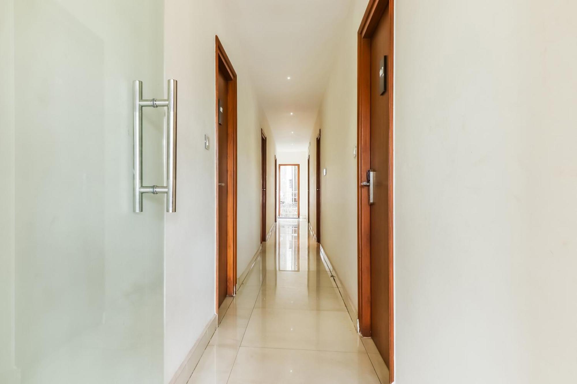 Super Townhouse Rcc Lamps Hotel Visakhapatnam Buitenkant foto