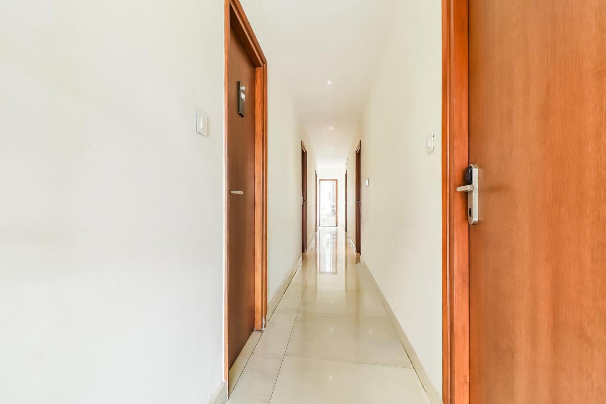 Super Townhouse Rcc Lamps Hotel Visakhapatnam Buitenkant foto