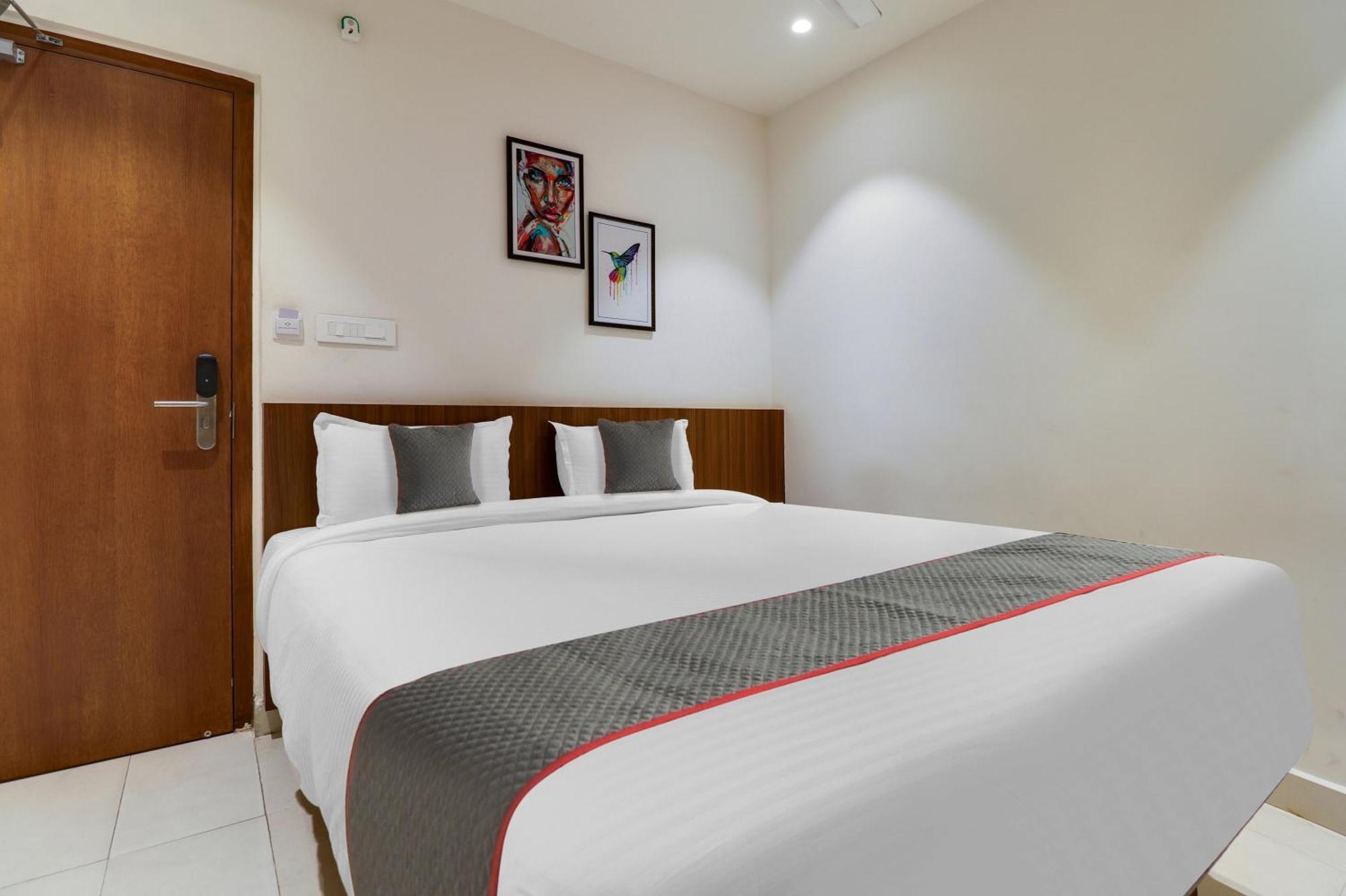 Super Townhouse Rcc Lamps Hotel Visakhapatnam Buitenkant foto