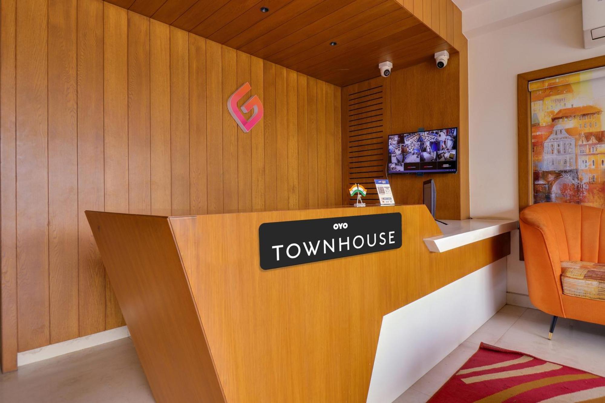 Super Townhouse Rcc Lamps Hotel Visakhapatnam Buitenkant foto