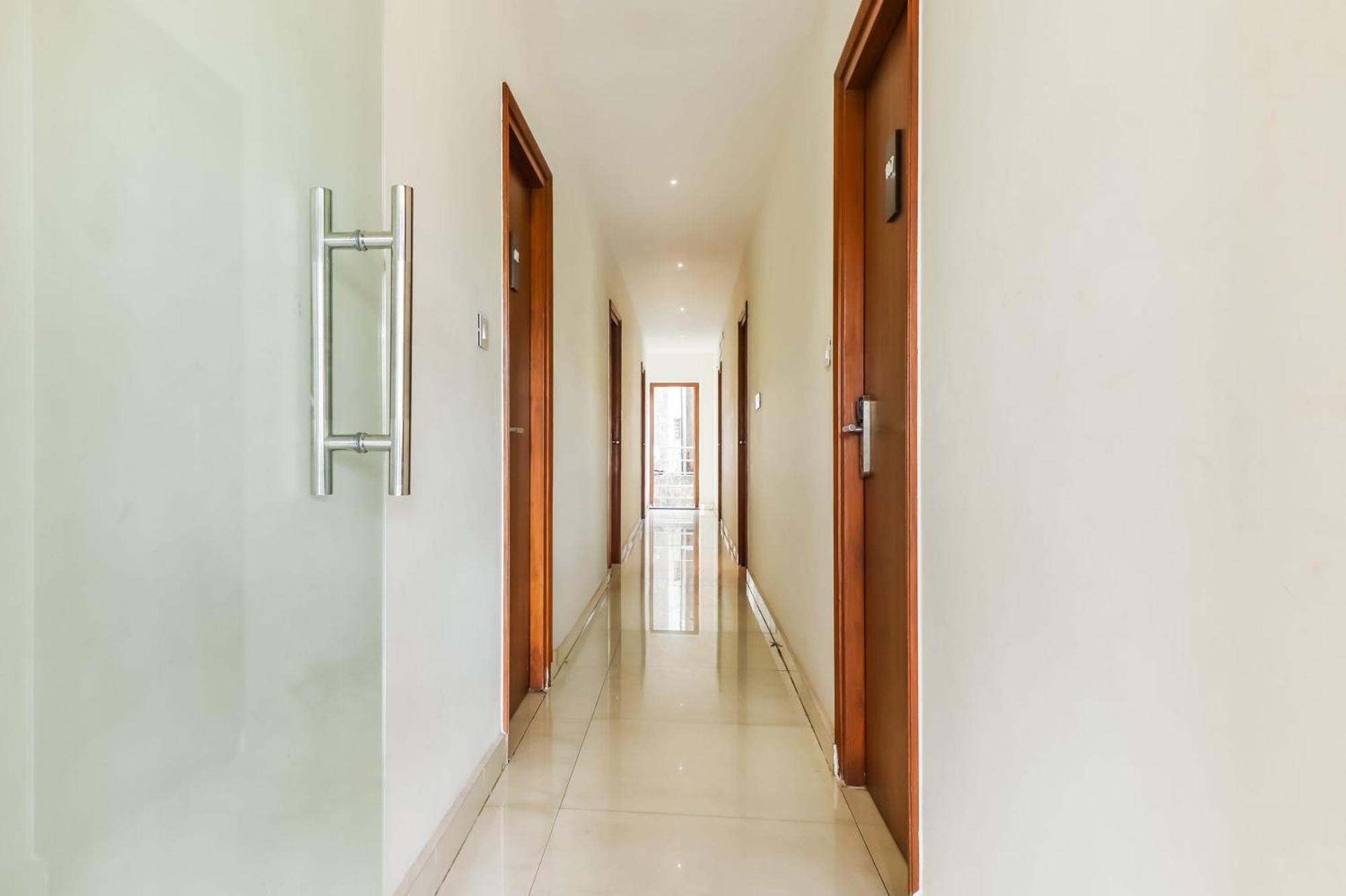 Super Townhouse Rcc Lamps Hotel Visakhapatnam Buitenkant foto